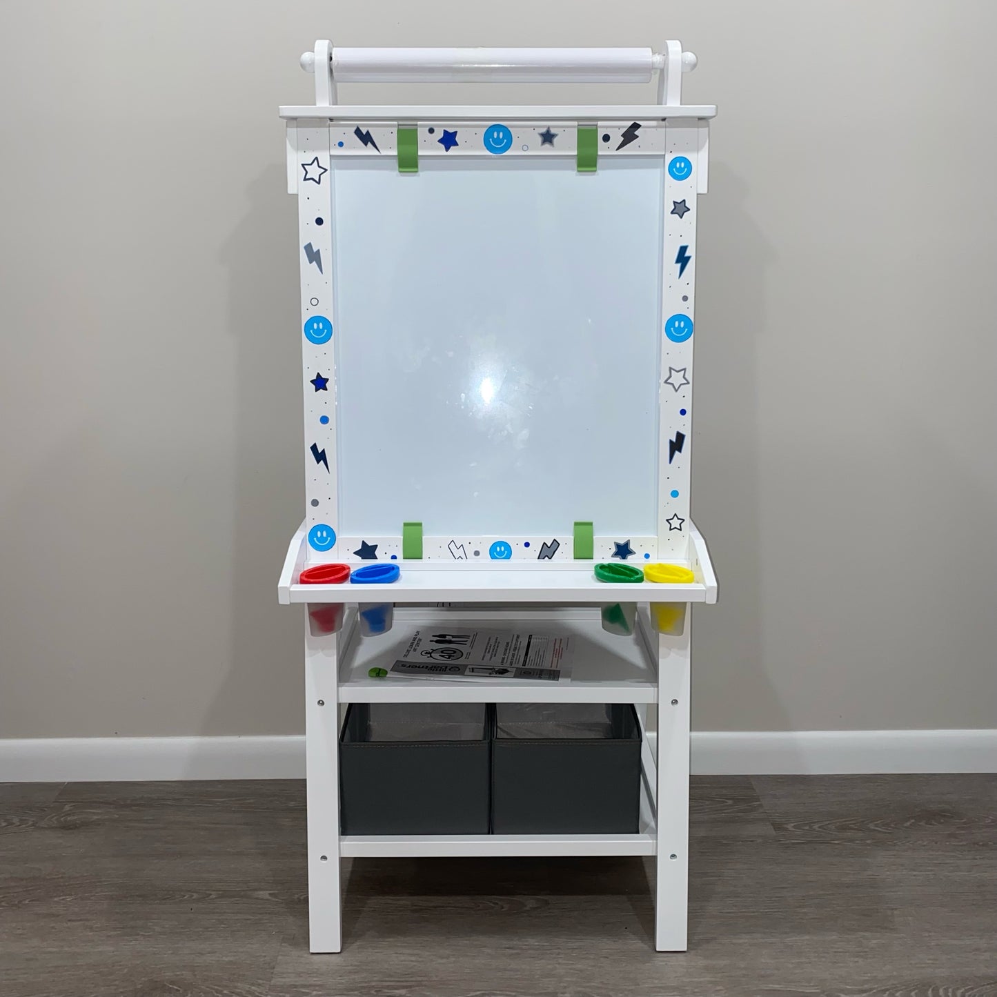 Easel