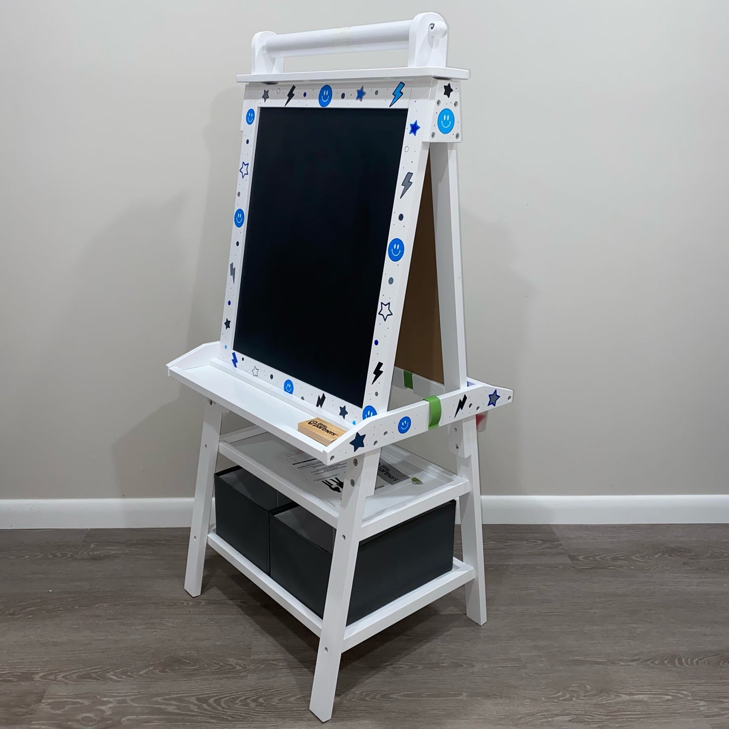 Easel