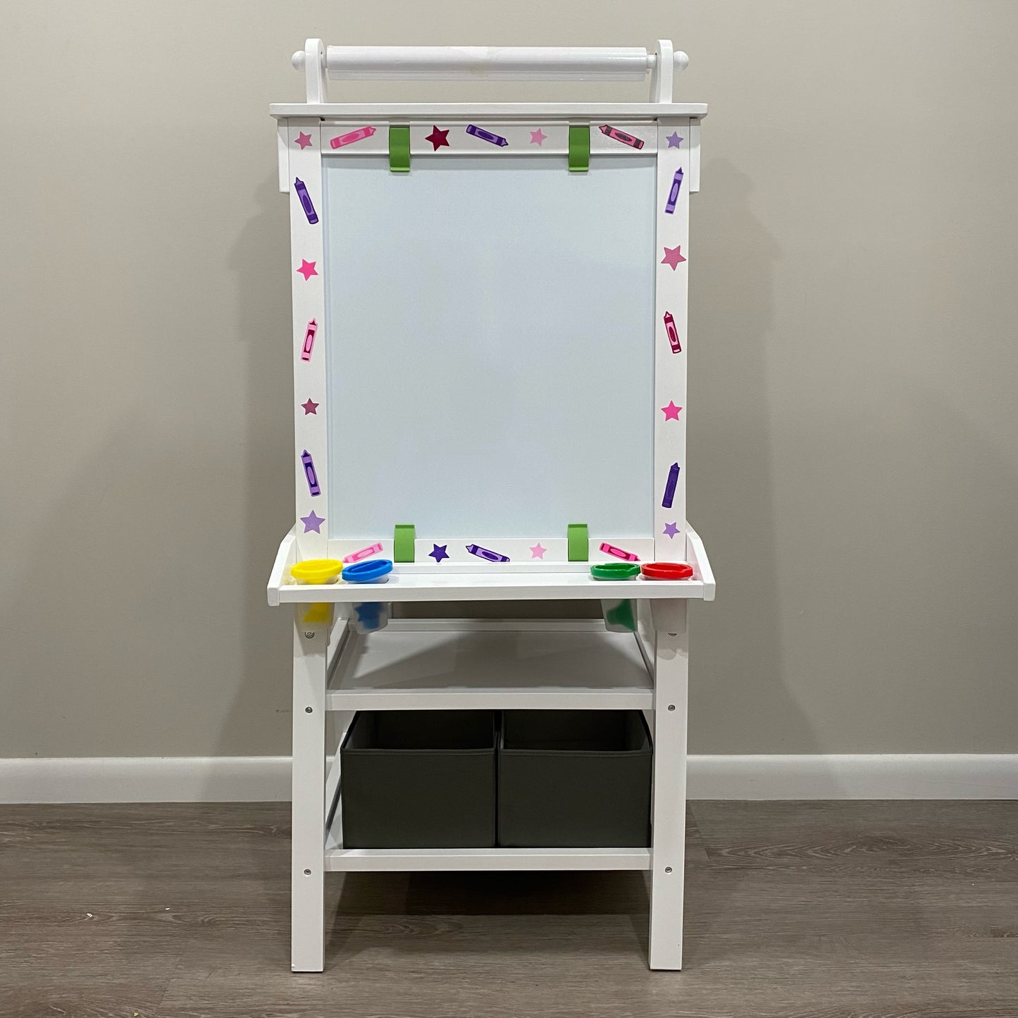 Easel