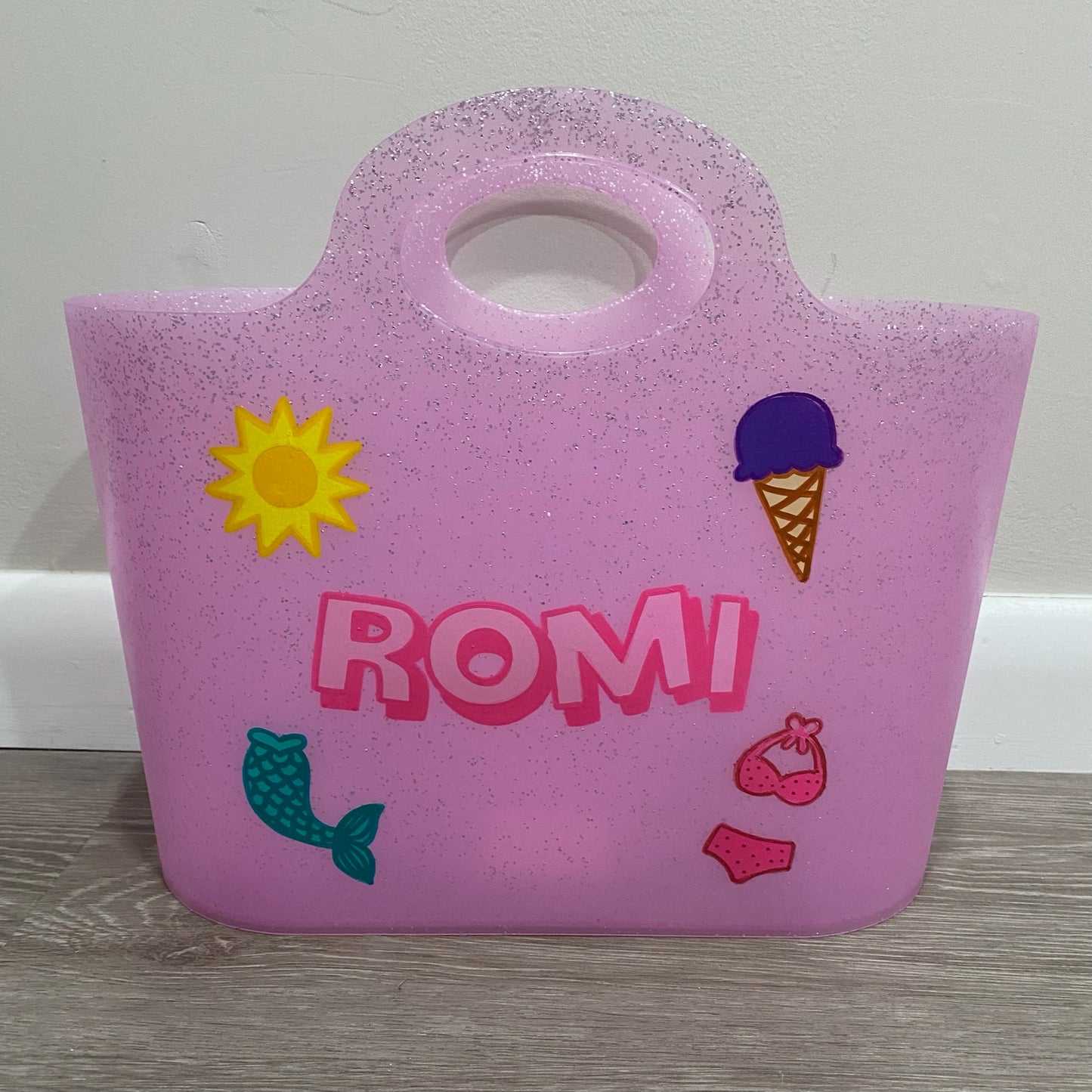 Small Plastic Tote