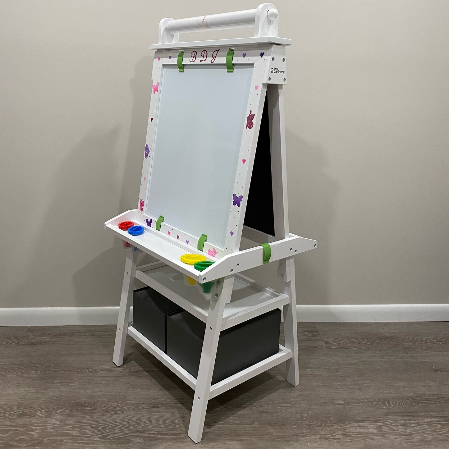Easel
