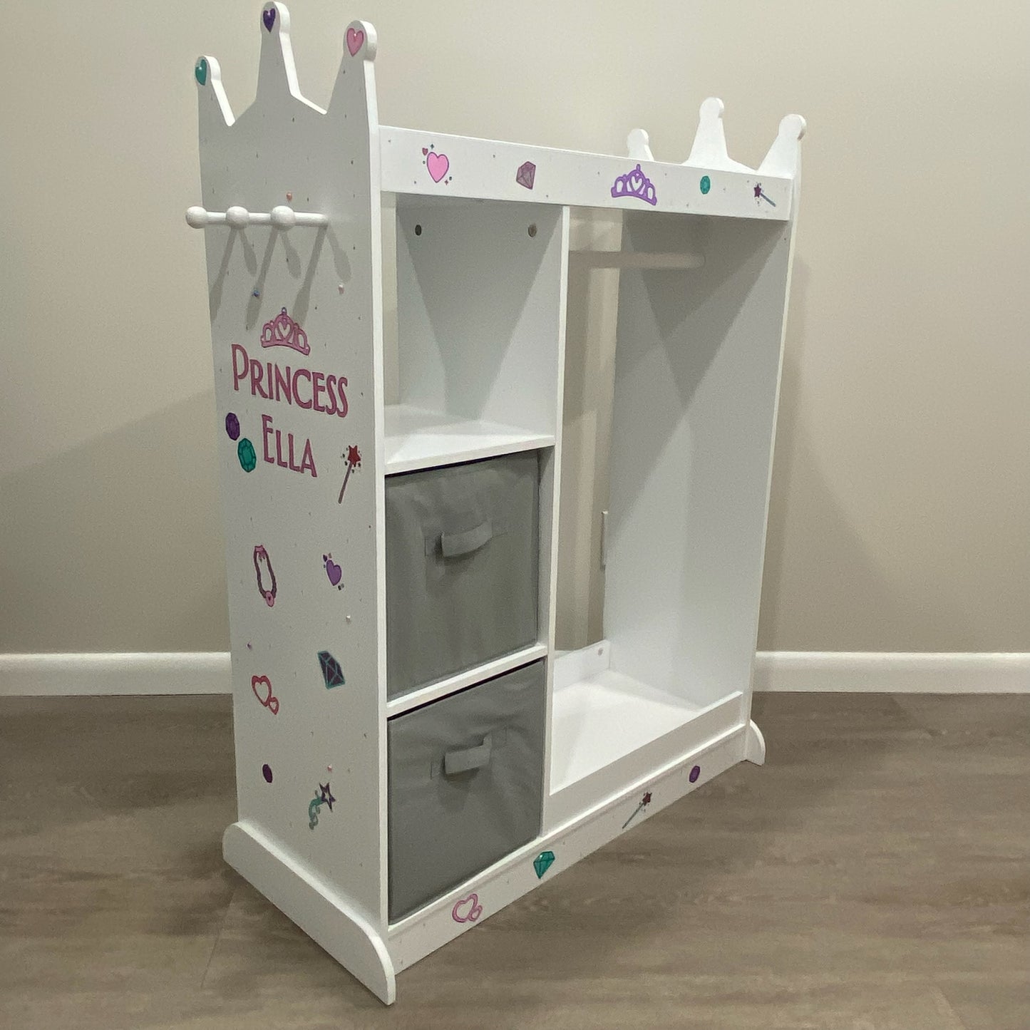 Wardrobe w out Storage
