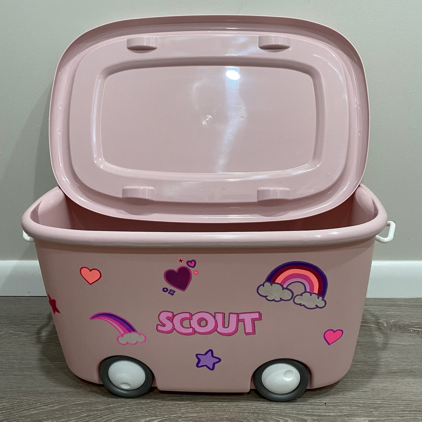 Storage Bin on Wheels